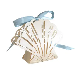 結婚式の装飾成人式はレーザーカットの貝殻の形のキャンディーボックスを支持します