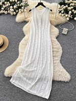 Maßgeschneidertes Damen-Maxikleid in Dunkelbraun mit Häkelmuster - Durchbrochenes Strickkleid, Lässiges Sommer-Strandkleid für den Urlaub