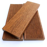 Planches en bois anti-corrosion pour terrasse extérieure indonésienne Merbau Planches de bois pour cour extérieure Planchers de terrasse en bois massif pour terrasse