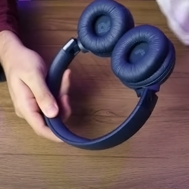 Tune 520BT Bluetooth Wireless Headset Call Noise Reduction 57 Hours Battery Life Bluetooth 5.3