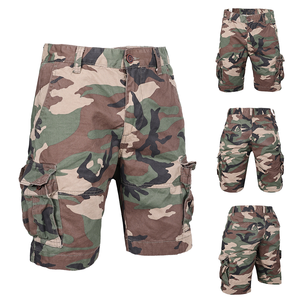 Pantalones cortos cargo de camuflaje para hombre, cintura media, cierre de botones, estilo casual con bolsillos, diseño transpirable de moda, pantalones cortos cargo para senderismo - Product Image 1