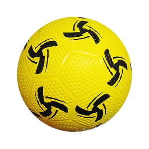 Vendita calda a buon mercato in gomma calcio pallone da calcio Szie 5 dimensioni 4 palloni da calcio gonfiabili professionali alla rinfusa