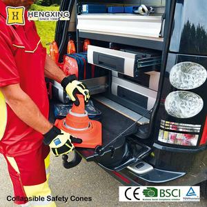 Base en caoutchouc LED Top clignotant lumière de route réfléchissante cône de circulation de sécurité pliable 18 pouces - Product Image 6