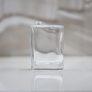 Envase de Perfume Rectangular Transparente de Vidrio LK Packaging con Tapa Dorada y Pulverizador, 25 ml, Envase de Muestra Cosmética con Serigrafía - Product Image 3