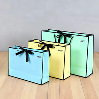 Sac de shopping en carton personnalisé, sac cadeau, sac d'emballage portable noir et blanc avec poignées, pochette de rangement pour articles divers
