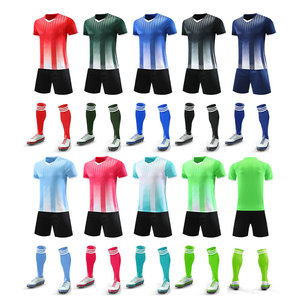 Fournisseur de vêtements de sport en maille respirante pour le football - Product Image 1