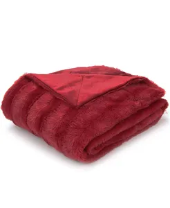Wholesale Red Blanket Luxury Designer Fashion Soft Jacquard Flannel Throwing Blanket
