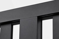 Portail de jardin minimaliste en aluminium avec lames horizontales à persiennes, design intimité