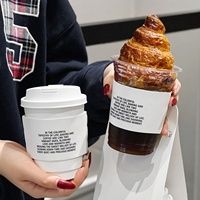 Boîte de transport tendance pour café, porte-gobelets en carton blanc pour thé au lait, emballage créatif en forme de chèvrecou avec poignée, emballage commercial pour boissons