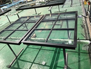 Nuove Finestre in Acciaio con Taglio Termico, Design con Griglia in Acciaio e Vetro, Finestre Fisse e a Battente - Product Image 3