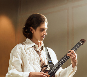 Donner HUSH-C <span class=keywords><strong>Guitar</strong></span> Professional Level ST Single-Pickup Series Entry-Level Beginner Student with Speaker Pack Guitare électrique - Product Image 3
