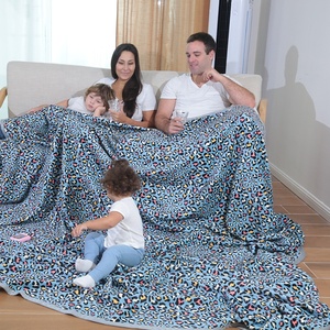 Couverture tricotée florale extra large personnalisée 100% polyester pour toute la <span class=keywords><strong>famille</strong></span> Style occidental surdimensionné pour chambre à coucher - Product Image 5