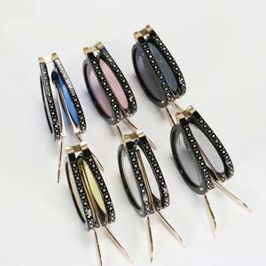 Lunettes de soleil surdimensionnées avec logo personnalisé, décoration en cristal, grand cadre, pour hommes et femmes, lunettes de soleil UV400 pliables pour hommes et femmes - Product Image 5