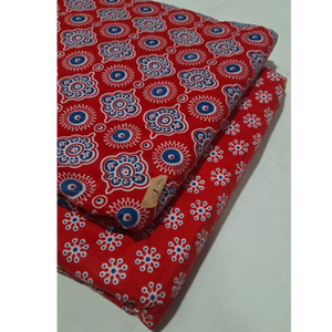 Tela de algodón orgánico multicolor con estampado floral indio hecho a mano con serigrafía para prendas, bolsos y manualidades. - Product Image 4