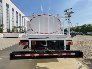 Camion Cisterna ISUZU Giapponese, Personalizzabile con Serbatoio in Acciaio Inox da 10.000 Litri - Product Image 5