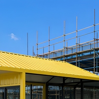 Conteneur habitable 20ft 40ft Jaune Tiny Home Toit en pente Studio Bureau Maison d'hôtes Préfabriqué Direct Usine Acier