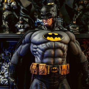 Sculpture en fibre de verre à l'échelle 1:1 de Batman, <span class=keywords><strong>Iron</strong></span> <span class=keywords><strong>Man</strong></span> et Spider-<span class=keywords><strong>Man</strong></span> de Marvel, ornement de sol fait à la main pour la décoration des médias sociaux - Product Image 2