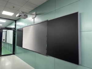 Pizarra blanca no reflectante pizarra de doble cara más pizarra blanca todo en uno táctil infrarroja con proyector para aula
