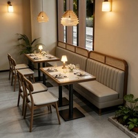 Set di Tavoli e Sedie Modulari OEM ODM per Bar, Bistrot, Caffetterie e Ristoranti