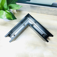 Chine Système de garde-corps en verre à base d'aluminium professionnel Canal en U en aluminium personnalisé pour piscine à rampe en verre