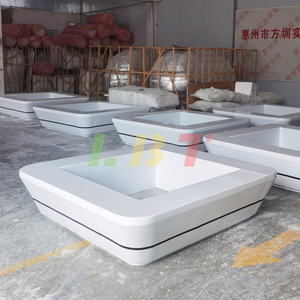 Banco Cuadrado de Fibra de Vidrio para Árboles, Silla Moderna para Patio Exterior, Diseño Contemporáneo Duradero y Personalizable - Product Image 4