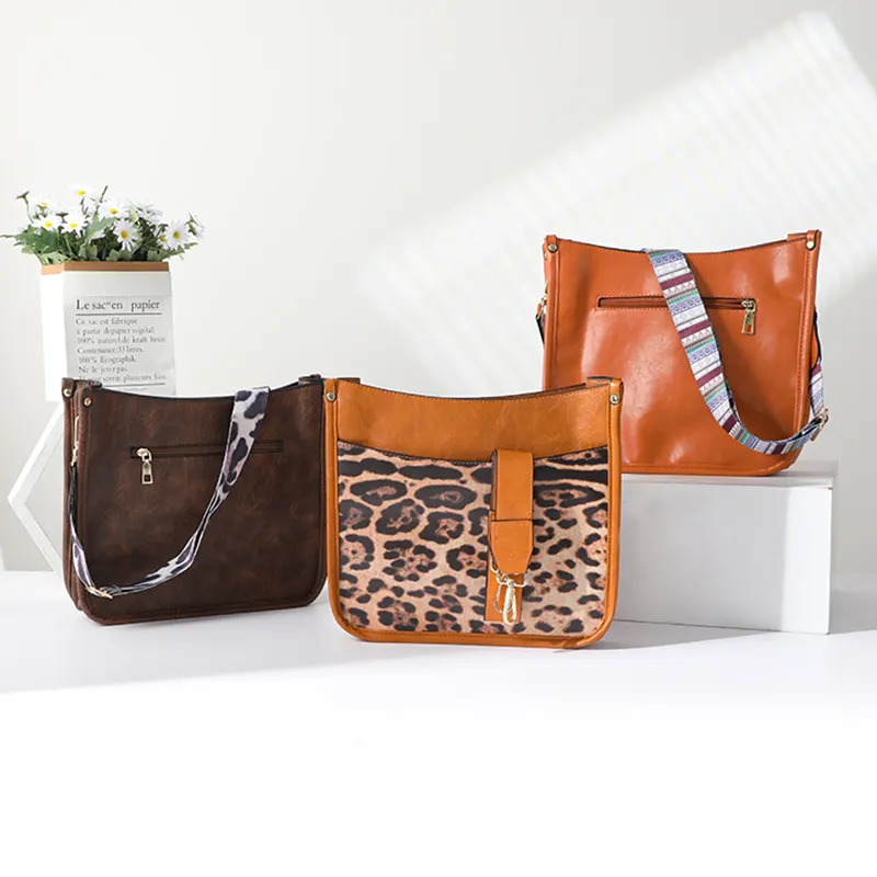 Wholesale Vintage Vegan Leather Purse Leopard Crossbody Bag With Guitar Strap Shoulder Bag Women