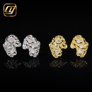 Boucles d'oreilles clous en moissanite de forme irrégulière, en argent S925, serties de diamants en forme de pépites, gravées CNC, bijoux hip-hop pour hommes - Product Image 1