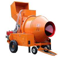 Bétonnière électrique JZC500 500L avec échelle d'accès, portique en A et rouleaux de rotation du tambour