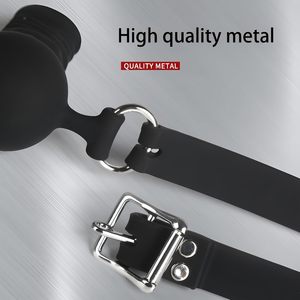 Venta al por mayor: Mordaza de silicona realista con bola y correa ajustable para kit de bondage SM, proveedor de juguetes sexuales - Product Image 3