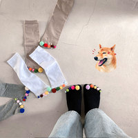 Fashion Pom Pom 5 Toe Chaussettes pour femmes Chaussettes à cinq doigts avec la balle
