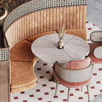 Ensemble de mobilier de restaurant de haute qualité, canapé de restaurant moderne en velours, table et chaises de restaurant, design complet pour projet