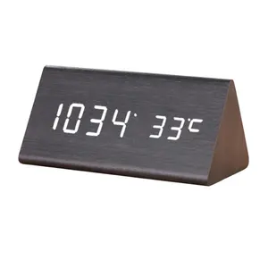 Reloj despertador de madera con forma triangular, termómetro Digital LED de temperatura, reloj de madera MDF, control de sonido, reloj de escritorio