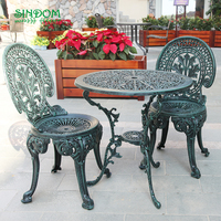 Ensembles de table à manger et de chaises d'extérieur en métal européen de luxe pour la ferme et l'hôtel Courtyard Park