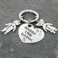 Porte-clés en métal personnalisé, porte-clés en forme de cœur avec breloques de poupées, mots personnalisés pour la fête des mères, cadeaux personnalisés pour les fêtes