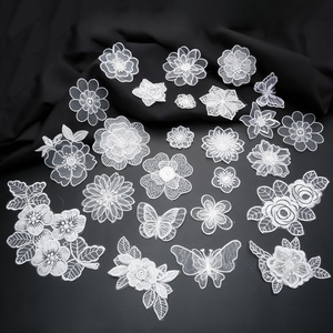 Toppe ricamate Organza fiore farfalla Appliques ferro trasparente per abbigliamento a righe o cucire su pizzo bianco PVC personalizzato - Product Image 1