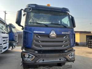 Camión Tractor Usado Sinotruk Euro2 Diésel 6X4 con Volante a la Izquierda, HOWO de 10 Ruedas, Capacidad de Carga de 21-30T, 371hp, Cámara Trasera de 360° - Product Image 1