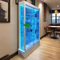 Meuble de bar à domicile Décoration Éclairage LED Mur de bulles d'eau en acrylique Vitrine à vin avec porte en verre