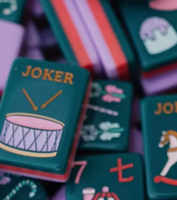 Jeu de Mahjong Américain Thème Casse-Noisette et Noël, Tuiles Acryliques Vertes et Violettes, 160 Pièces, Jeu de Société Portable pour les Fêtes