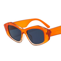 Lunettes de soleil œil de chat tendance, logo personnalisé, lunettes de soleil géométriques en PC de marque pour femmes et hommes