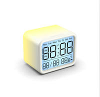 Jam Alarm Elektronik Portabel Modern untuk Anak-anak, Dapat Diisi Ulang, Dilengkapi Dimmer, Bertenaga Baterai, Digital, Bentuk Persegi, Jam Meja, Tampilan Suhu