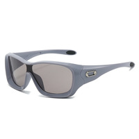 Nouvelles Lunettes de Soleil Sportives Carrées à Monture Large Dorée 2026, Verres Miroir, Protection UV400, Légères, Tendance, pour l'Extérieur