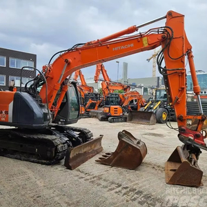 Excavatrice Hitachi Zx135 d'occasion certifiée CE, d'origine japonaise, engin de construction sur chenilles. - Product Image 1