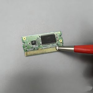 Penna per la rimozione della ruggine in fibra <span class=keywords><strong>di</strong></span> vetro per GBA/GBA SP: rimuove ruggine e sporco dai schede <span class=keywords><strong>di</strong></span> <span class=keywords><strong>gioco</strong></span> e dai pulsanti delle console. - Product Image 3