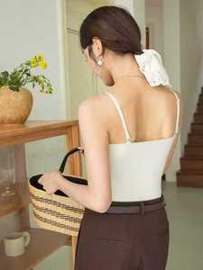 2532 # Camisole en velours rétro française avec coussinets de poitrine intégrés et haut <span class=keywords><strong>tube</strong></span> sexy à l'extérieur, articles européens pour l'automne et l'hiver. - Product Image 6