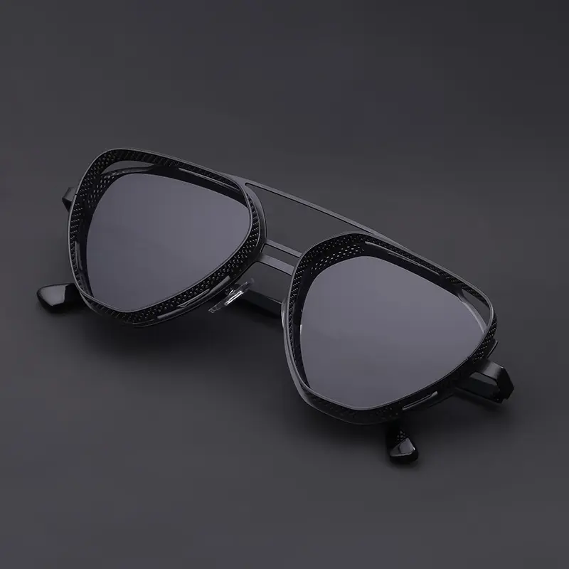 Lunettes de soleil steampunk gothiques pour hommes femmes rétro bouclier latéral triangulaire cadre en métal vintage UV400 lunettes de protection