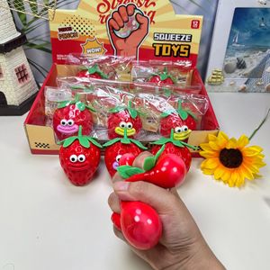 Jouet anti-stress personnalisé avec logo, mignon et amusant, à bouche large, cadeau créatif, mini-jouet à rebond rapide - Product Image 4