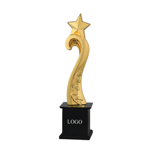 Trophée portable en métal moulé sous pression en forme d'étoile, modèle 666a, avec gravure pour événements sportifs, mariages, récompenses et cérémonies de reconnaissance - Product Image 1