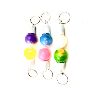 2019 nuevo estilo de bombilla de plástico modelo LED luz larga llave hebilla juguetes para niños de 10 a 14 años - Product Image 6