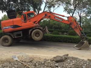 Pelle pelleteuse multifonctionnelle sur chenilles originale de la Corée DOOSAN DH150 Hyundai à haut rendement en bon état d'occasion en vente - Product Image 4