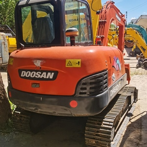 Excavadora Usada en Buenas Condiciones Doosan DH60-7 de 5.5 Toneladas, Mini Excavadora con Pocas Horas de Trabajo para Obras Municipales y Paisajismo - Product Image 3